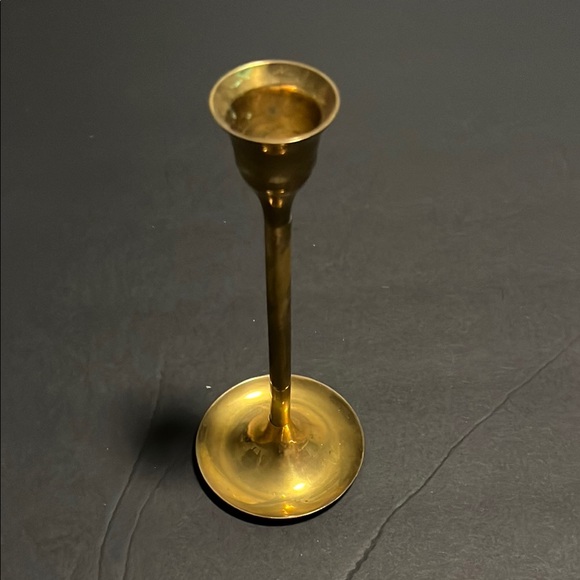 Elegant Brass Candle Holder Set (7) - Picture 7 of 12